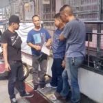 รวบคาไปรษณีย์! จับหนุ่มรับจ้างตระเวนกดเงินล้าน ให้ แก๊งคอลเซ็นเตอร์