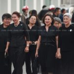 นายกฯ พร้อมบิ๊กป้อม-บิ๊กป๊อก ร่วมพิธีสวดพระอภิธรรม เจ้าสัววิชัย