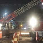 เร่งกู้เครนล้ม! ทับพาดสายไฟฟ้าแรงสูงขวางถนนรามอินทราหวิดอัมพาต(คลิป)