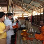 สถ.คลายหนาว! ‘อธิบดีเก่ง’ มอบเสื้อกันหนาวให้นร.บางระกำ