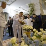 บุคคลสำคัญ ร่วมไว้อาลัย เจ้าสัววิชัย บรรจุ "โกศแปดเหลี่ยม" พระราชทาน