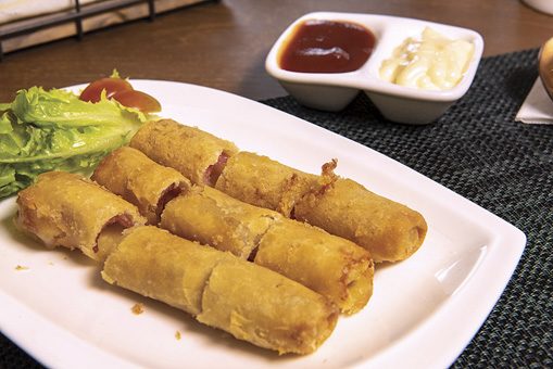 เซเว่นเดย์ คาเฟ่ แอนด์ เบรคเอ้าท์ อาหารจานเดียว-เครื่องดื่มสุดชิก
