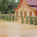 ชุมพรฝนตกหนัก 2 วัน 2 คืน น้ำท่วม หนักถนนสายเอเชีย 41 จราจรติดยาว 10 กม.