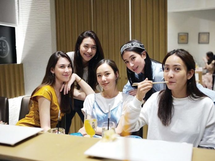 ‘แต้ว’ห่วง‘แมท’เจอกระแสลบปมคบ‘สงกรานต์’-เคารพการตัดสินใจ