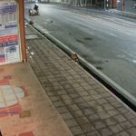 พ่วงข้างใจดำ ชนแล้วหนี หญิงกวาดถนนตัวปลิว อาการปางตาย ไม่ดูดำดูดี