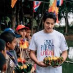 คืนลอยกระทง ส่องซุปตาร์ พร้อมใจร่วมขอขมาแม่คงคา มากันเป็นคู่-ครอบครัว