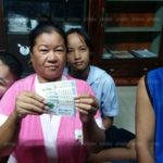 สาวใหญ่มหาเฮง ถูกรางวัลที่ 1 รวย 24 ล้าน เผยดวงดีเพราะพ่อค้าไม่มีเลขอายุพ่อ