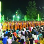 ทอดผ้าป่ากลางเมืองวัดมณีสถิตฯอุทัยธานี : สดหน้าพระ