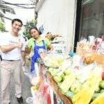 สุดคึกคัก! 'ธนาธร' ขยับอนาคตใหม่บุกย่านสีลม แม่ค้า-ออฟฟิศแห่รับ ไร้ป่วน!