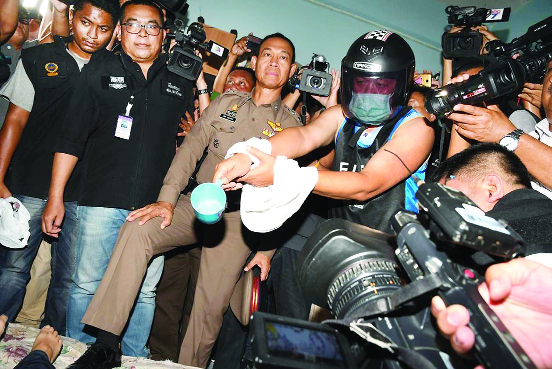 ย้อนนาทีสาวถูกกรด!