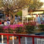 ยังไม่เลิก! พนักงานนับพัน ประท้วงโบนัส ปักหลักกิน-นอน หน้าบริษัท มา 4 วันเต็ม