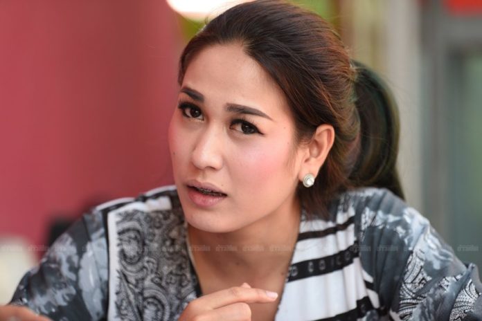 เสี่ยใหญ่ตบหน้า