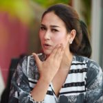 แฉซ้ำ คณะเสี่ยใหญ่ ข้าราชการ พังห้องกระจุย หลังก่อเหตุตบหน้าสาวเสิร์ฟ!