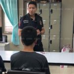 รุ่นพี่ ฉุน ปืนบีบีกันจ่อหัว รุมกระทืบ-สั่งสอน เด็กน้อยวัย 13 สุดห้าว เบิ้ลท่อจยย.ใส่หน้า