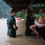 เร่งอพยพ ผู้ป่วยวิกฤต ร.พ.บางสะพาน หลังสถานการณ์น้ำเข้าสู่ระดับอันตราย