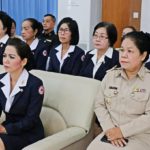 มูลนิธิอาสาเพื่อนพึ่งพา(ภาฯ) มอบถุงยังชีพ ช่วยเหยื่อน้ำท่วมชุมพร