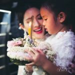 แอฟ ทักษอร - น้องปีใหม่ ในชุดไทย ไปลอยกระทง งดงามมาก