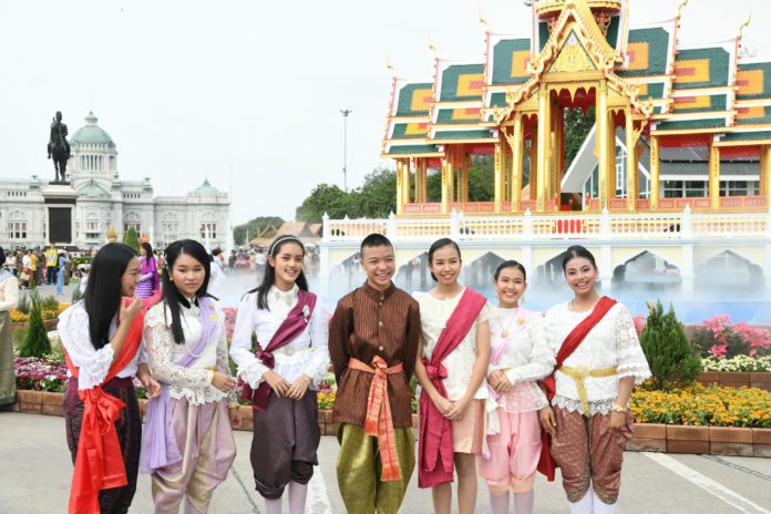 น้าชาติดวลรู้ไปโม้ด 19 คำถามรับปี 2019