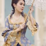 ชุดไทยประยุกต์ แต่งให้เรียบหรูดูแพง แบบไหนที่คุณชอบ มีตัวอย่างให้เลือกสรร