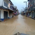 ด่วน! น้ำท่วมบางสะพานอีกแล้ว จมถนนเพชรเกษมขาล่องใต้