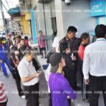 บัตรถูกล็อกอื้อ! ชาวโคราชแห่กด บัตรคนจน เผยเป็นของขวัญปีใหม่ที่ดีมาก