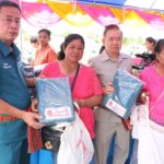 มูลนิธิป่อเต็กตึ๊ง ทำเพื่อสังคม ลุยแจกผ้าห่มคลายหนาวให้ชาวอุดรฯ