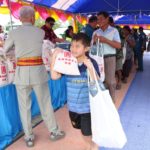 มูลนิธิป่อเต็กตึ๊ง ทำเพื่อสังคม ลุยแจกผ้าห่มคลายหนาวให้ชาวอุดรฯ