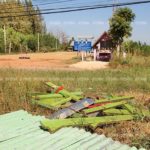 ชาวบ้านระอา! ผู้ใหญ่บ้านเมากร่างขับกระบะขยี้ศาลเจ้าที่ อ้างเด็กเสธดัง (คลิป)