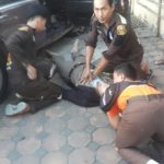 สลด ‘พ.ต.อ.’ ทำคดีสำคัญ เสือดำ-หมีขอ ขับเก๋งพุ่งชนต้นไม้ดับคาที่