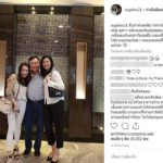 "อุ๊งอิ๊ง" โพสต์รูปคู่ "ทักษิณ-ยิ่งลักษณ์" แซวทำไมพลังยังเยอะ! "โอ๊ค" ฝากกอดด้วย