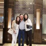 "อุ๊งอิ๊ง" โพสต์รูปคู่ "ทักษิณ-ยิ่งลักษณ์" แซวทำไมพลังยังเยอะ! "โอ๊ค" ฝากกอดด้วย
