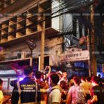 หอบของหนีตายวุ่น! ไฟไหม้ชุมชนบ้านไม้เก่า เจริงกรุง เผาวอดบ้านกว่า 10หลัง