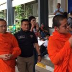 ปีใหม่ : สะท้านวงการสงฆ์-คดีเงินทอนวัด บุกวัด-ล้อมค้นกุฏิ-คุมตัวเถระผู้ใหญ่