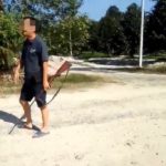 โหดเหี้ยม! ตร.แค้นเมียถูกหมากัด บุกหาคนรับผิดชอบ ก่อนลากปืนยิงตายคาสวน