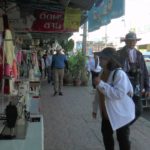 สุเทพ เดินคารวะแผ่นดิน ไร้เสียงต้าน ไม่เชื่อ 'เนวิน' ผูกขาด จ.บุรีรัมย์