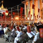 แห่ร่วมสวดมนต์ข้ามปี แน่นวัดสระเกศฯ เสริมบุญ-สิริมงคลปีใหม่
