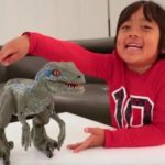 เจ้าหนู7ขวบขึ้นแท่นแชมป์ทำเงินยูทูบ รีวิวของเล่น กวาด 720 ล้าน