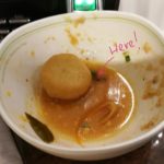 หนุ่มโวยกินบุฟเฟต์ร้านดัง เจอแมลงสาบลอย แฉร้านไม่ตื่นเต้นให้ส่วนลดปลอบ!