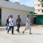 ป้าสาดโคลน รับ โมโหจัด คนจอดรถขวางที่ พบผู้เสียหาย 20 ราย หวั่นปะทะกลางโรงพัก