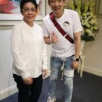 สยบเผ่นนอก! โอ๊ค โชว์ตัว แซะคนได้ 500 บัตรคนจน เป็นค่ารถรับหญิงหน่อย