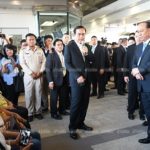 "บิ๊กตู่" เปิดรถไฟฟ้าสายสีเขียว ถามหายังมี "ปู" อยู่มั๊ย? ครวญโดนด่าทุกวัน