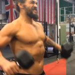 เผยความลับ! ฟิตหุ่นอย่างไร ถึงได้เป็นฮีโร่ Aquaman ล่ำสุดในท้องทะเล