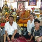 สาวรวยหวย 30 ล้าน ทุ่มเงินครึ่งล้านซื้อมาลัยมะลิ 1 แสนพวงแก้บน"หลวงพ่อทันใจ"