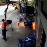 คลิปสุดระทึก! ชายใช้เครื่องตัดถังเหล็ก จู่ๆ เกิดระเบิดซัดร่างกระเด็น