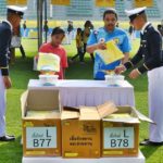 รับเสื้อพระราชทาน “ไบค์ อุ่นไอรัก” วันแรกคึกคัก ประชาชนมารอตั้งแต่ตี5
