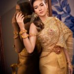 ชุดไทยประยุกต์ แต่งให้เรียบหรูดูแพง แบบไหนที่คุณชอบ มีตัวอย่างให้เลือกสรร