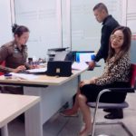 อาจารย์สาว อดีตผู้ประกาศข่าวช่องดัง โดนด้วย! ไอ้หื่นทวีตข้อความลามก โร่แจ้งความ