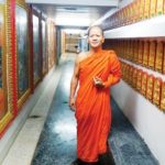 พระซุ้มกอรอบอุโบสถ เอกลักษณ์วัดรวงผึ้งพัฒนา