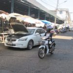 แม่ค้าตลาดสด ฝากถึงรัฐบาล "เศรษฐกิจแย่ จะตายกันหมดแล้ว" เทียบยุค 'แม้ว-ปู' ขายของดี!!