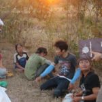 สุดสลด! หลานๆกอดศพยายร้องจะขาดใจ กระบะเสยแล้วซิ่งหนีลอยนวล(คลิป)